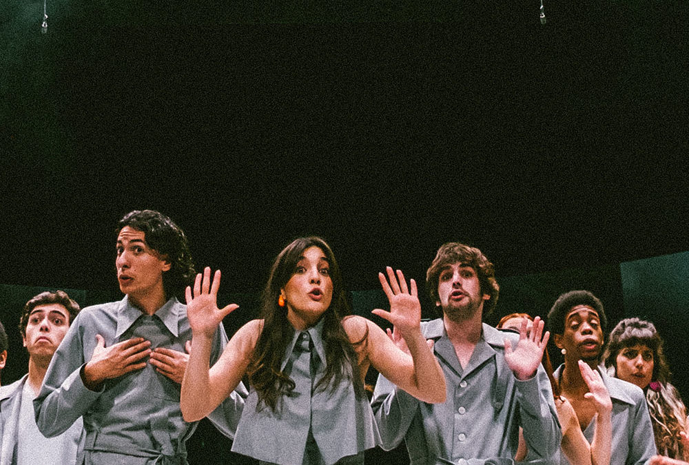 LUÍS CARVALHO’S DEBUT IN CREATING COSTUMES FOR THEATER
